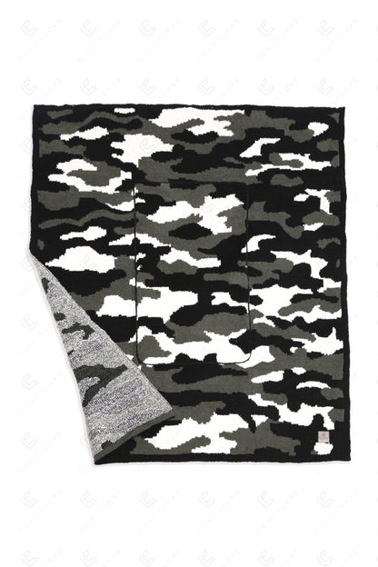 Jcl2022 Green Throw Blankets